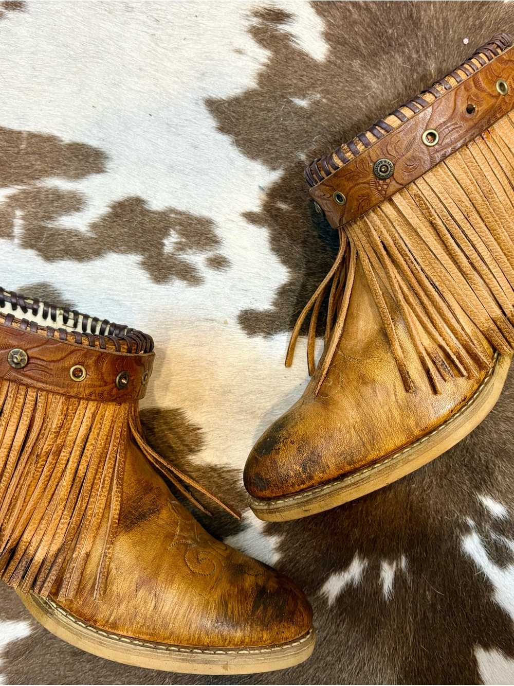 Vintage Tan Leather Fringe Ankle Booties